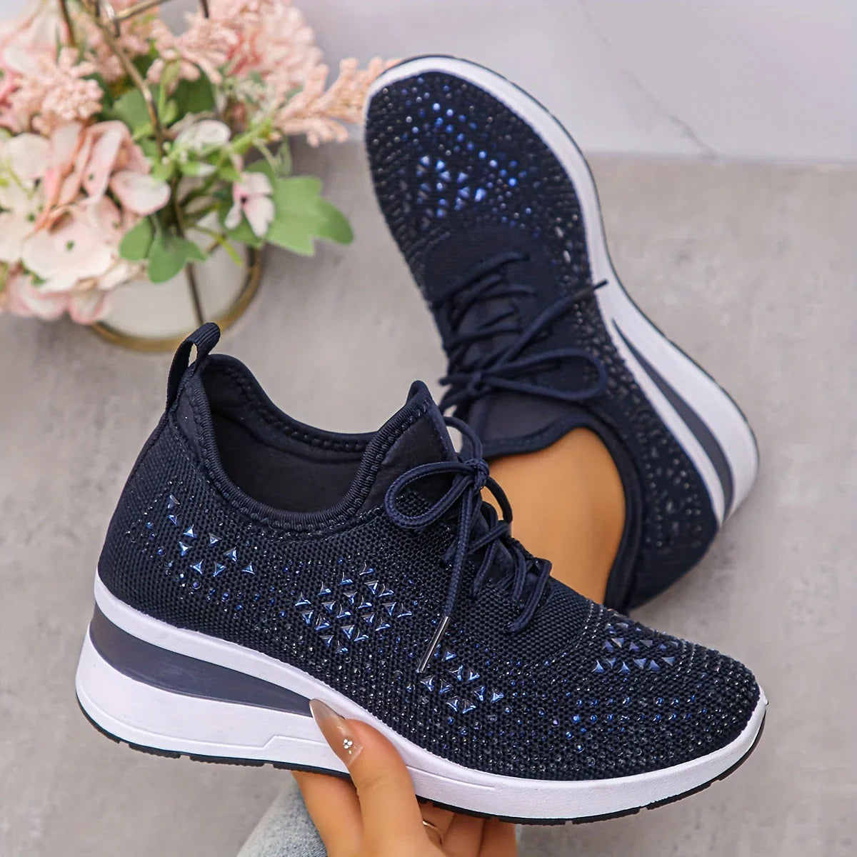 Viviane - Leichte orthopädische Sneaker mit glitzerndem Finish.