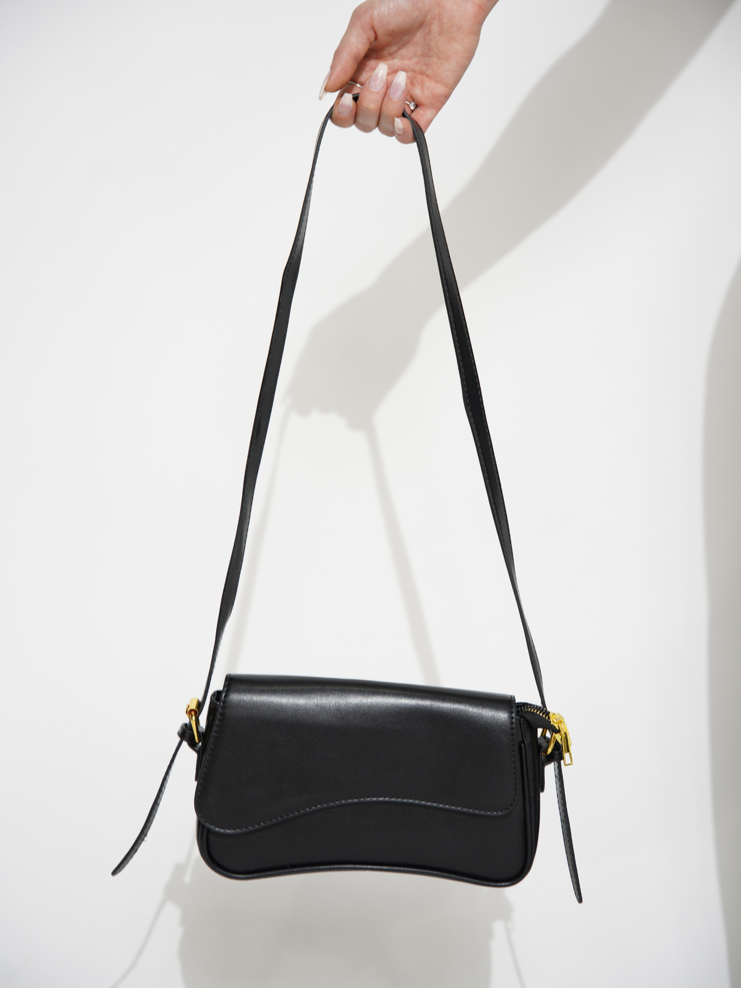 Charis - Glamouröse Handtasche