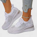 Viviane - Leichte orthopädische Sneaker mit glitzerndem Finish.