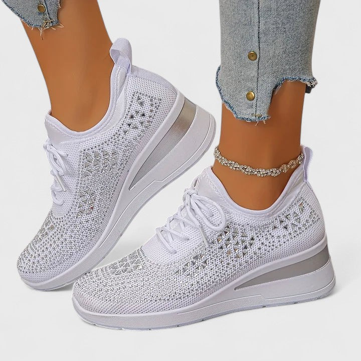 Viviane - Leichte orthopädische Sneaker mit glitzerndem Finish.