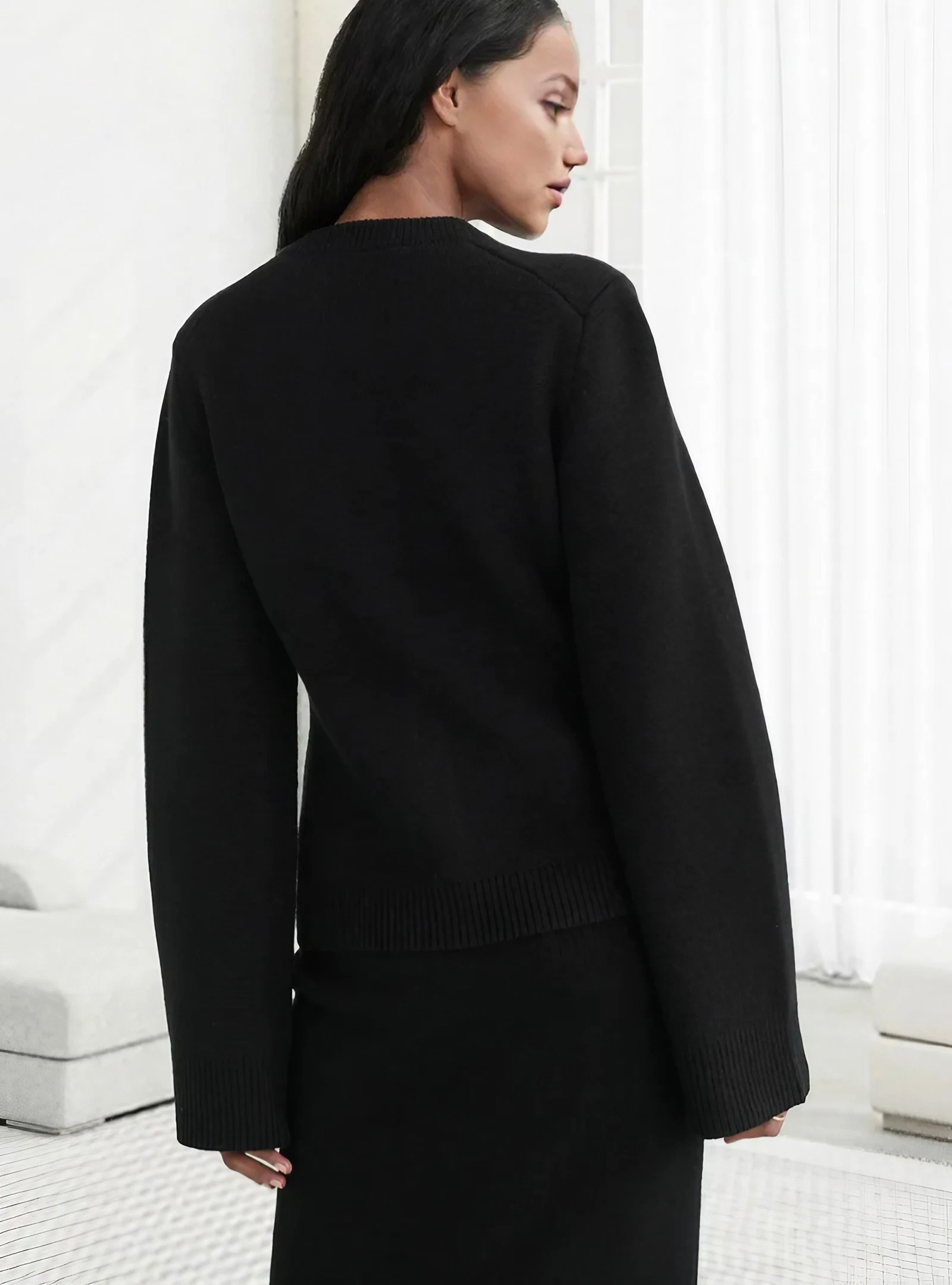 Alice - Elegant Cardigan