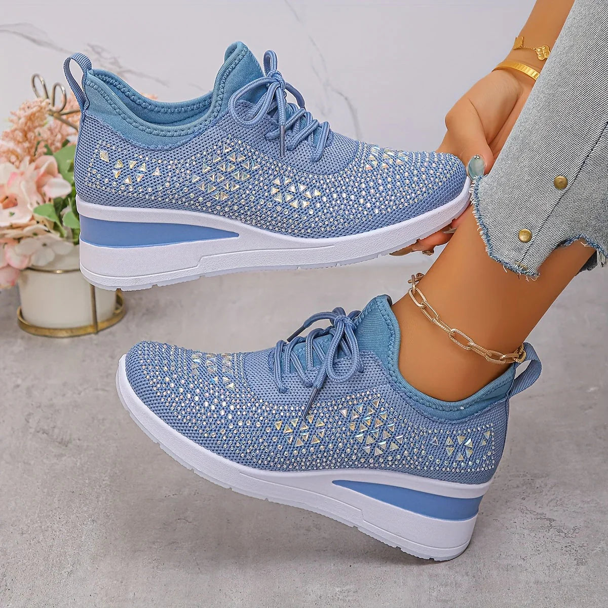 Viviane - Leichte orthopädische Sneaker mit glitzerndem Finish.