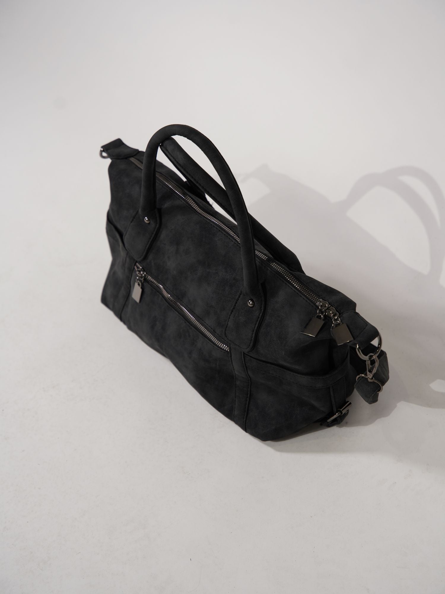 Dione - Schlanke Alltagstragemöglichkeit