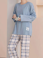 Exklusives Pyjama-Set für Damen in modischen Farben