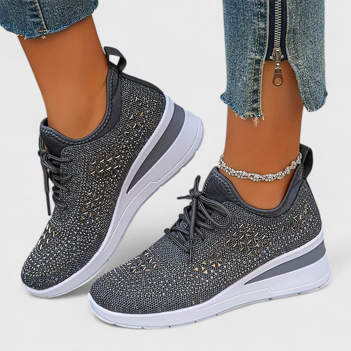 Viviane - Leichte orthopädische Sneaker mit glitzerndem Finish.
