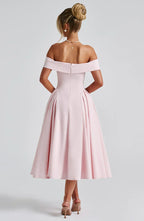 Nyx - Mühelos elegantes Midikleid